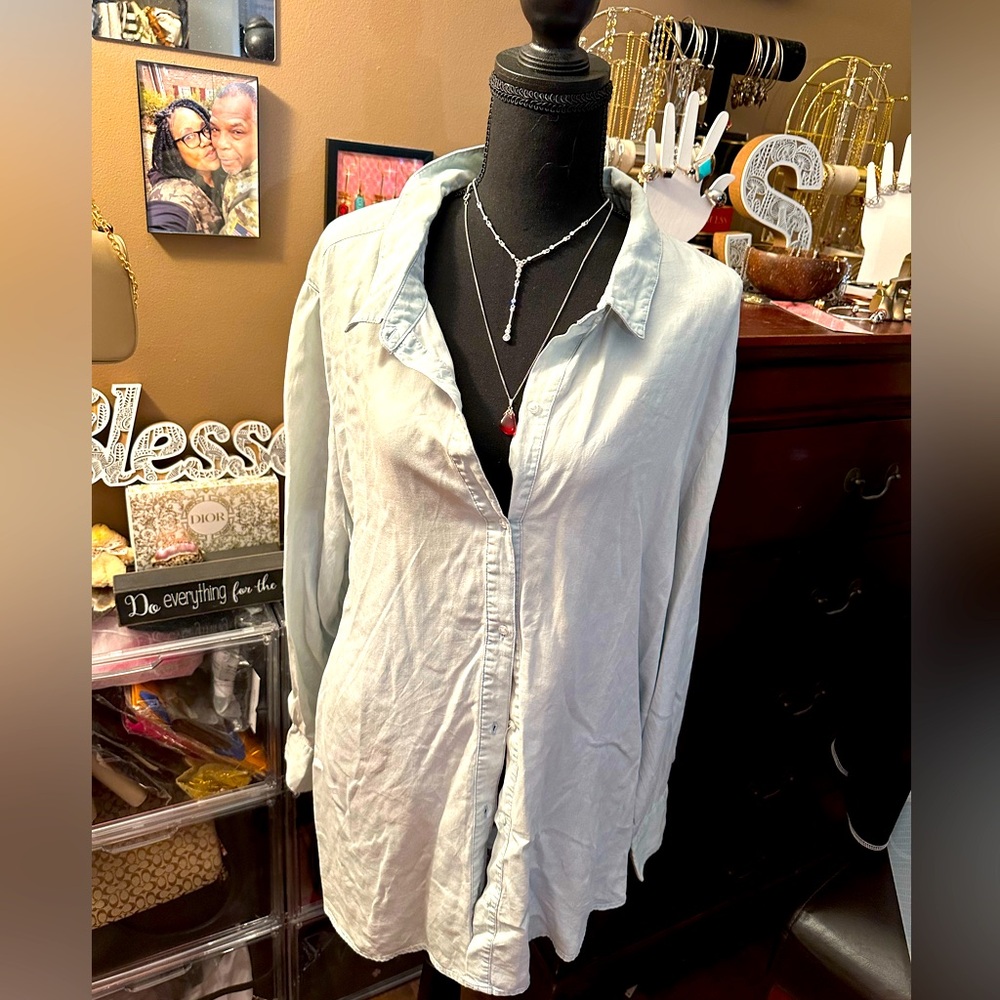 NWOT light blue Oxford, button-down, long sleeve tea - Picture 1 of 9
